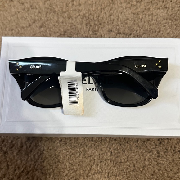 Triomphe Celine Sunglasses NEW & Authentic from Macy’s! - Picture 14 of 14